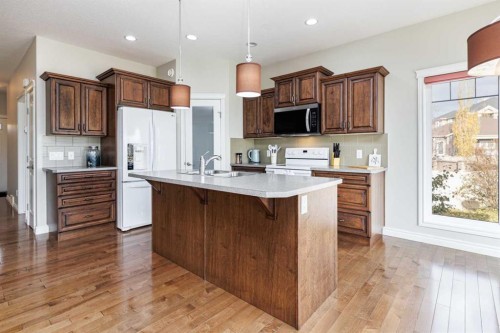 5 Michener Place, Red Deer, AB - Indoor Photo Showing Kitchen