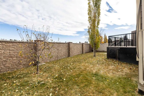 5 Michener Place, Red Deer, AB - Outdoor