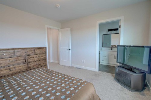 103 Gray Close, Sylvan Lake, AB - Indoor Photo Showing Bedroom