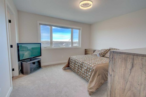103 Gray Close, Sylvan Lake, AB - Indoor Photo Showing Bedroom