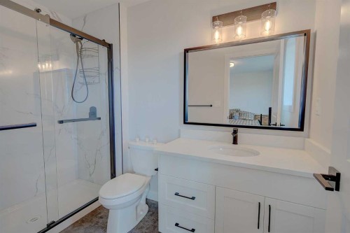 103 Gray Close, Sylvan Lake, AB - Indoor Photo Showing Bathroom