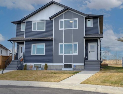 103 Gray Close, Sylvan Lake, AB - Outdoor With Facade