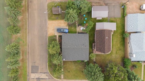 5617 47 Avenue West, Forestburg, AB - Outdoor