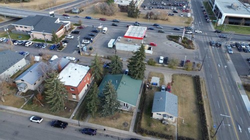 101-304-5904 51 Avenue, Red Deer, AB - Outdoor With View
