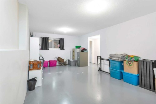 23 Hampton Crescent, Sylvan Lake, AB - Indoor Photo Showing Other Room