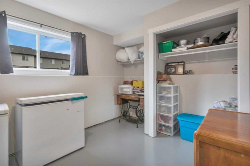 23 Hampton Crescent, Sylvan Lake, AB - Indoor Photo Showing Other Room