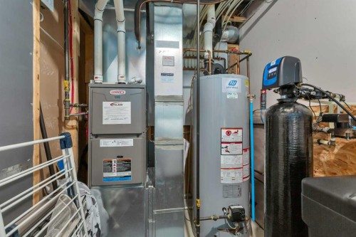 23 Hampton Crescent, Sylvan Lake, AB - Indoor Photo Showing Basement