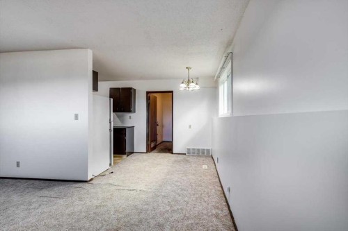 5418 And 5422 48 Avenue, Olds, AB - Indoor