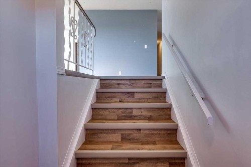 5418 And 5422 48 Avenue, Olds, AB - Indoor Photo Showing Other Room