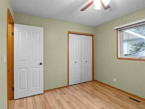 22 Ansett Crescent, Red Deer, AB - Indoor Photo Showing Other Room
