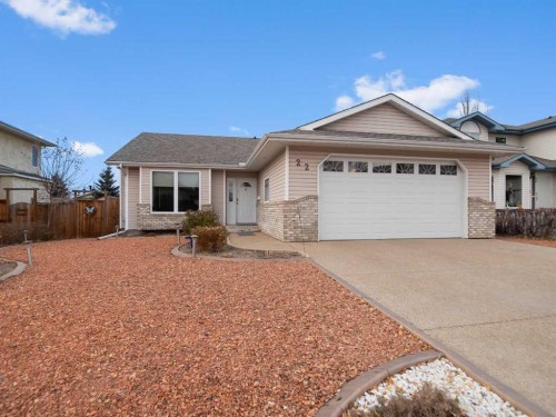 22 Ansett Crescent, Red Deer, AB - Outdoor