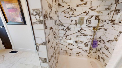 22037 Hwy 11, Rural Stettler No. 6, County Of, AB - Indoor Photo Showing Bathroom