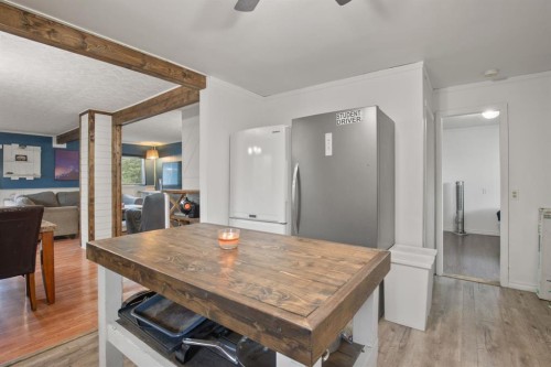 2027 19 Avenue, Bowden, AB - Indoor