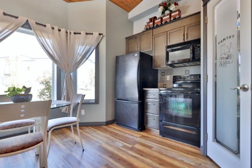 5338 55 Avenue, Bashaw, AB - Indoor Photo Showing Kitchen