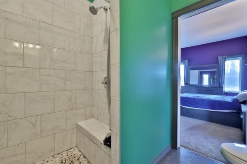 5338 55 Avenue, Bashaw, AB - Indoor Photo Showing Bathroom