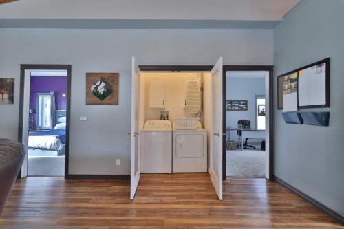 5338 55 Avenue, Bashaw, AB - Indoor Photo Showing Laundry Room