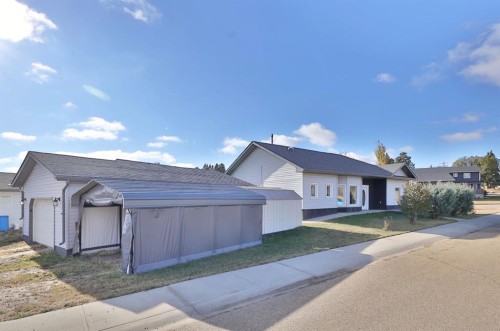 5338 55 Avenue, Bashaw, AB - Outdoor