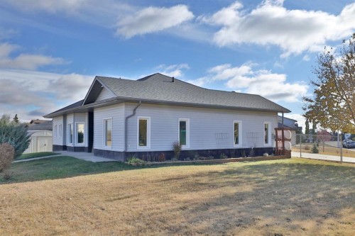 5338 55 Avenue, Bashaw, AB - Outdoor