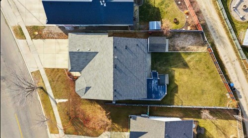 11 Falcon Ridge Drive, Sylvan Lake, AB - Outdoor