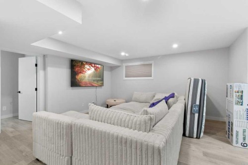 4507 48 Avenue, Sylvan Lake, AB - Indoor