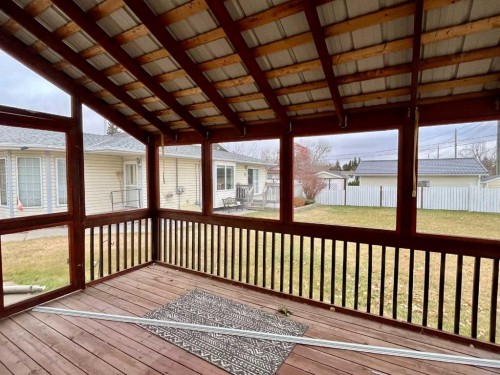 4919 53 Avenue, Viking, AB - Indoor Photo Showing Other Room