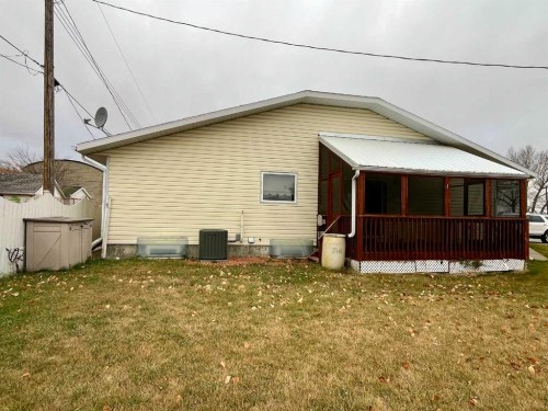 4919 53 Avenue, Viking, AB - Outdoor With Deck Patio Veranda