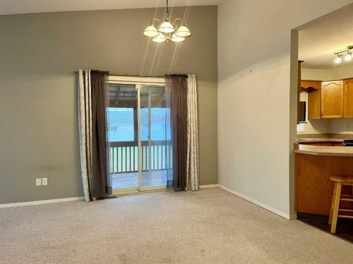 4919 53 Avenue, Viking, AB - Indoor Photo Showing Other Room