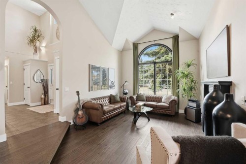 90 Allison Crescent, Red Deer, AB - Indoor Photo Showing Other Room