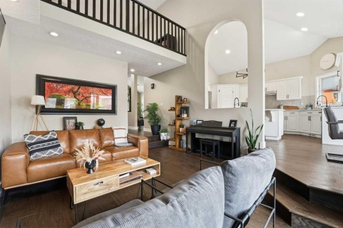90 Allison Crescent, Red Deer, AB - Indoor Photo Showing Living Room