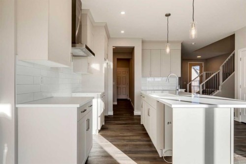 311 Dawson Dock Way, Chestermere, AB - Indoor Photo Showing Kitchen