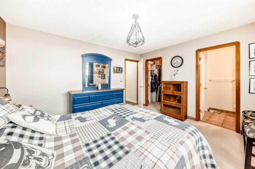 22 Kilburn Crescent, Red Deer, AB - Indoor Photo Showing Bedroom