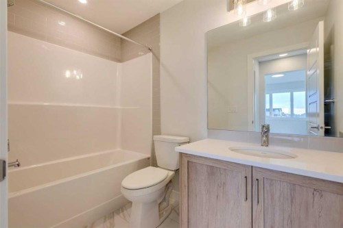 303 Dawson Dock Way, Chestermere, AB - Indoor Photo Showing Bathroom