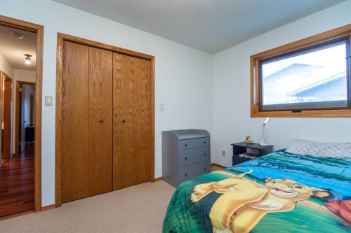 50 Ramsey Avenue, Red Deer, AB - Indoor Photo Showing Bedroom