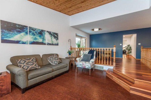 50 Ramsey Avenue, Red Deer, AB - Indoor Photo Showing Living Room