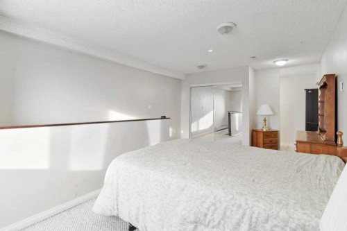 256-103 Hermary Street, Red Deer, AB - Indoor Photo Showing Bedroom
