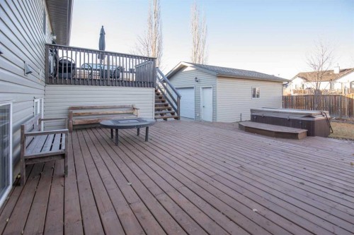 2 Holbrook Place, Sylvan Lake, AB - Outdoor With Deck Patio Veranda With Exterior