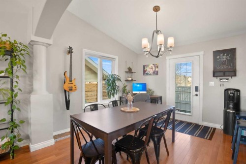 2 Holbrook Place, Sylvan Lake, AB - Indoor Photo Showing Dining Room