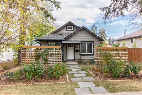 5919 52 Avenue  Red Deer, AB T4N 4K6