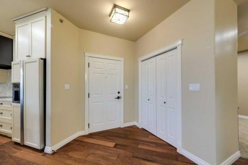 404-5213 61 Street, Red Deer, AB - Indoor Photo Showing Other Room