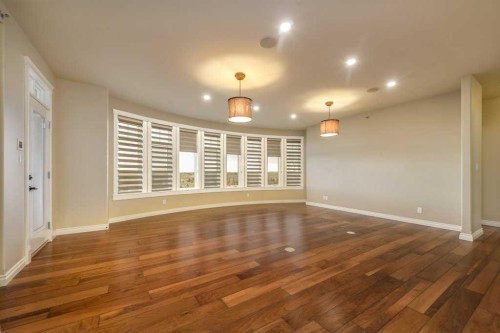 404-5213 61 Street, Red Deer, AB - Indoor Photo Showing Other Room