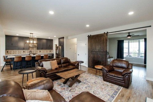 652 Bridgeview Road, Rural Ponoka County, AB - Indoor Photo Showing Living Room