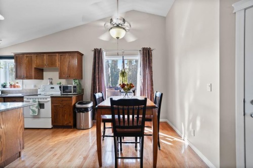 5414 59 Street, Camrose, AB - Indoor