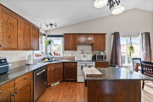 5414 59 Street, Camrose, AB - Indoor Photo Showing Kitchen