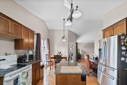 5414 59 Street, Camrose, AB - Indoor Photo Showing Kitchen