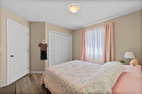 5414 59 Street, Camrose, AB - Indoor Photo Showing Bedroom