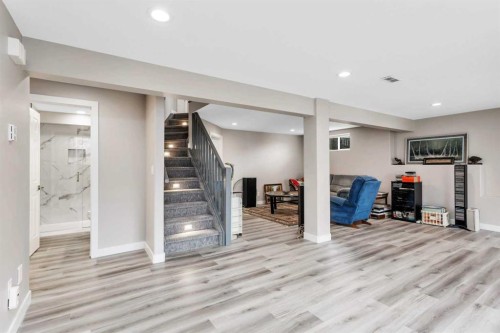 68 Falcon Crescent, Sylvan Lake, AB - Indoor