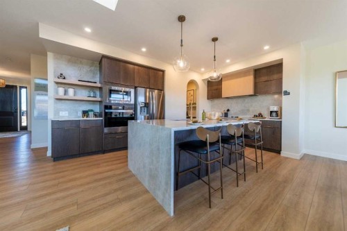 79 Amber View, Balzac, AB - Indoor Photo Showing Kitchen With Upgraded Kitchen