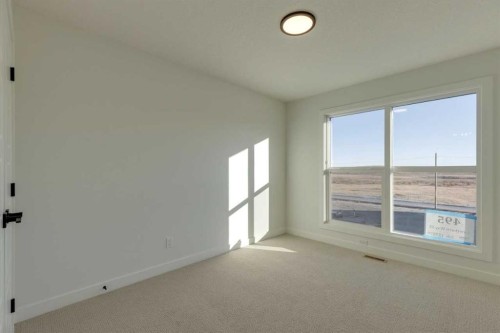 495 Lawthorn Way Se, Airdrie, AB - Indoor Photo Showing Other Room
