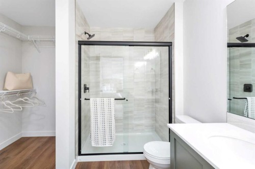 115 Hampton Crescent, Sylvan Lake, AB - Indoor Photo Showing Bathroom