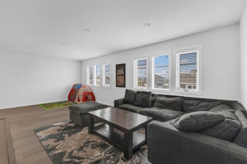 89 Connaught Crescent, Red Deer, AB - Indoor Photo Showing Living Room